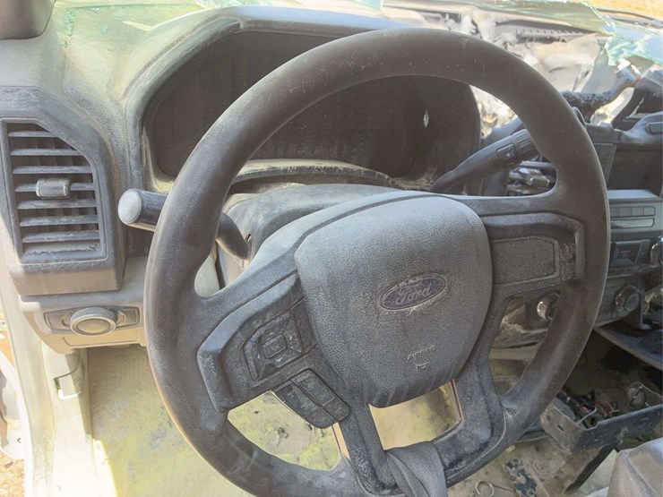 2017-ford-f550-image-41