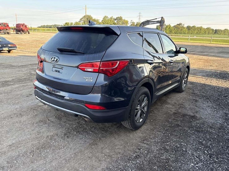 2015-hyundai-santa-fe-image-4
