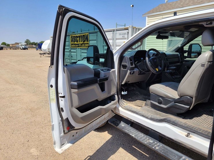 2020-ford-f350-image-13