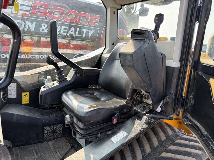 jcb-300t-image-13