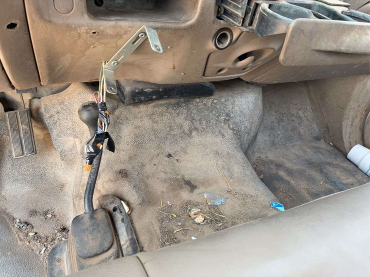 2004-ford-f250-image-28