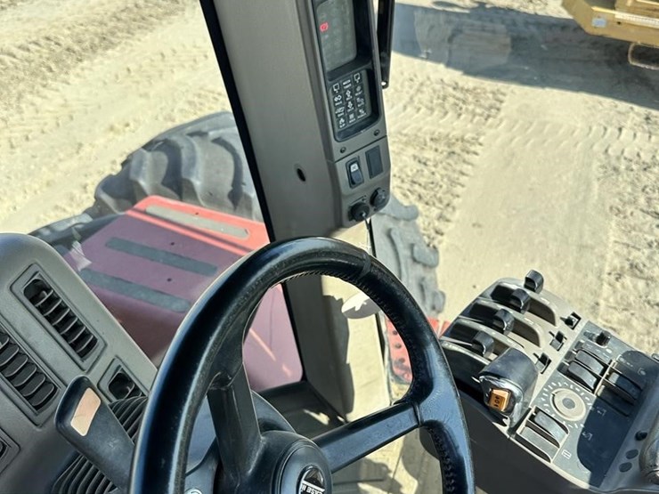 2010-case-ih-steiger-485-image-17