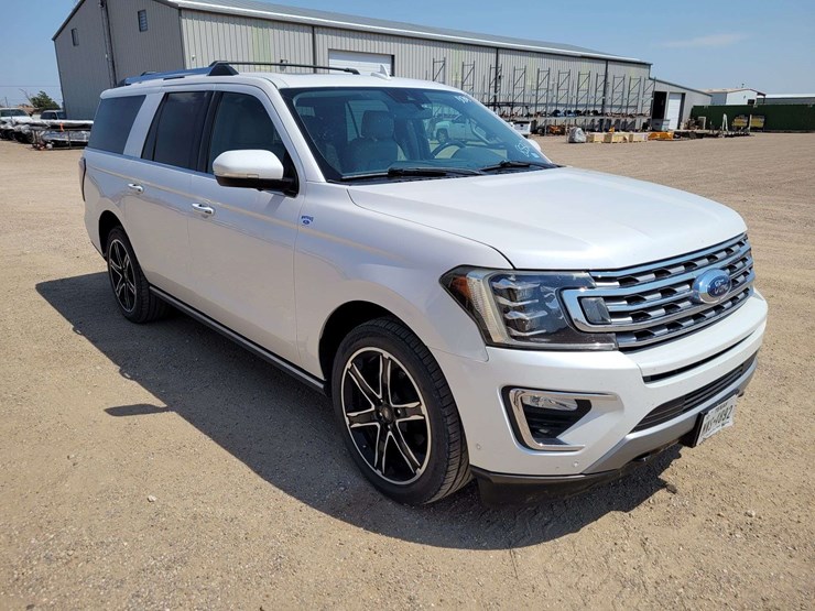 2019-ford-expedition-limited-image-2