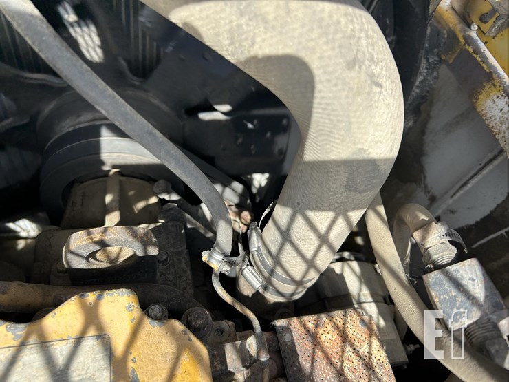 2002-komatsu-pc600-lc-6-image-83