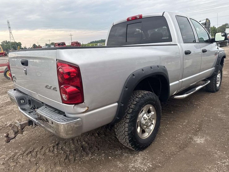 2009-dodge-ram-2500-image-4