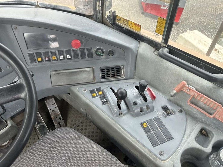 volvo-a25e-image-24