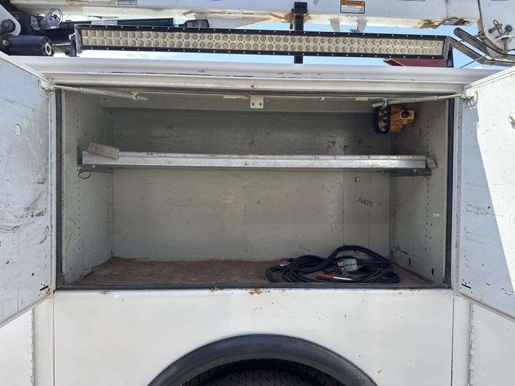 2019-ford-f550-image-19