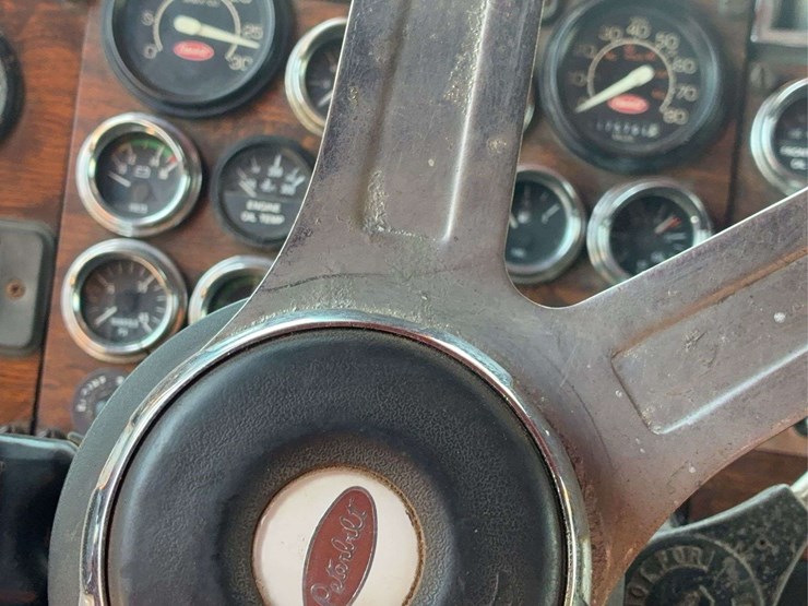1998-peterbilt-379-image-66