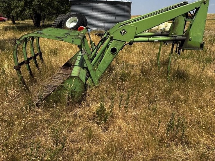 john-deere-158-image-3