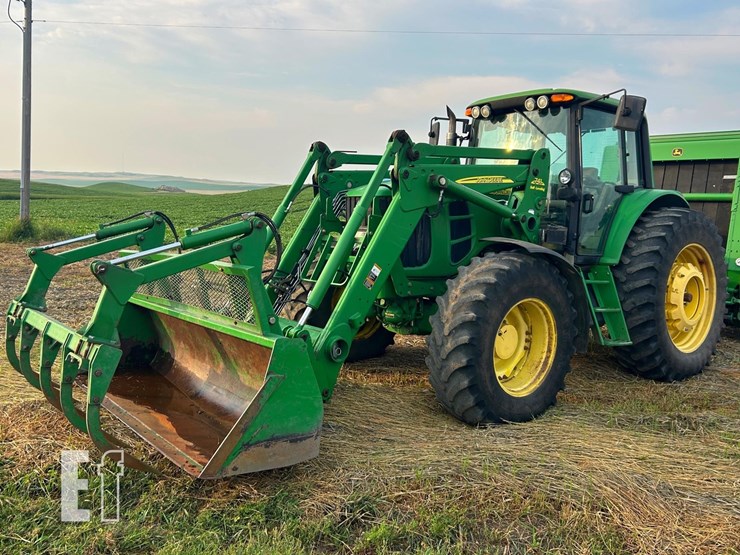 2008-john-deere-7230-premium-image-1