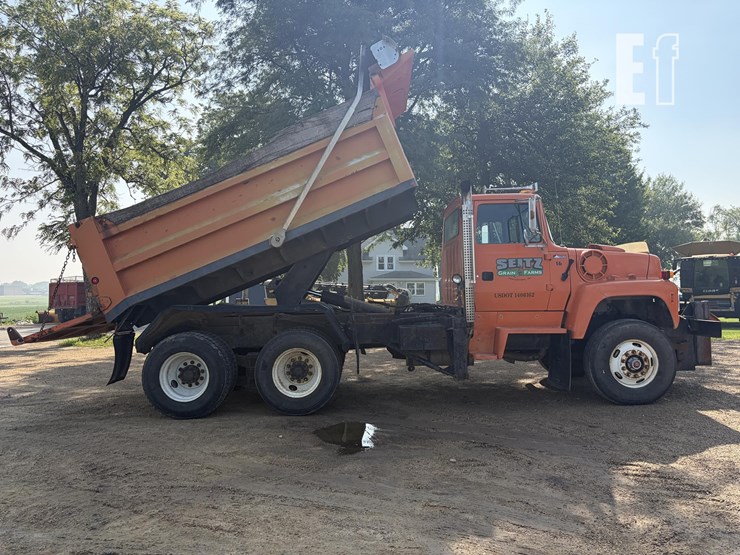 1996-ford-lt9000-image-6