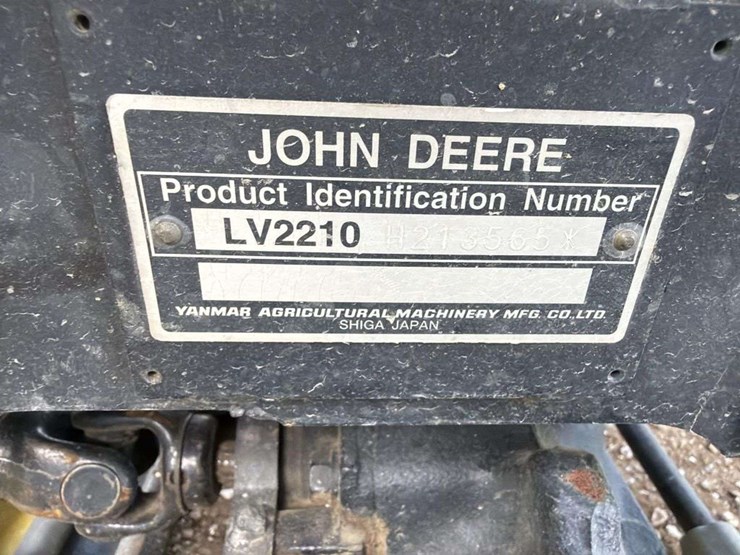 john-deere-2210-image-24