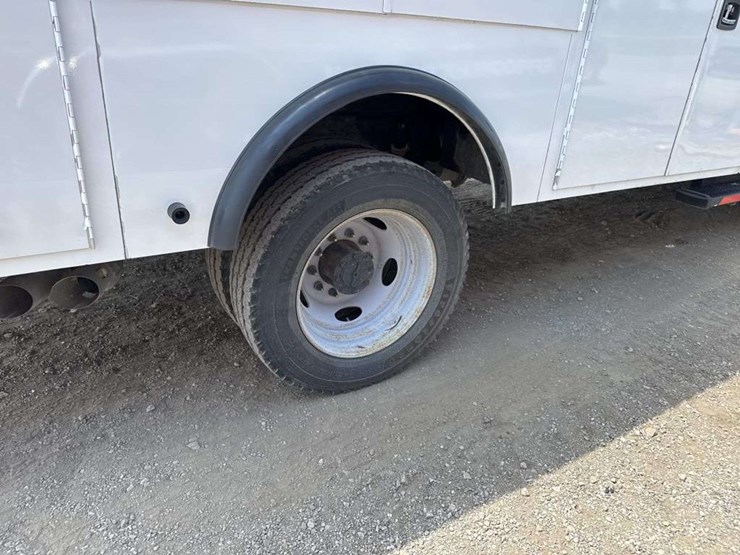 2019-ford-f550-image-10