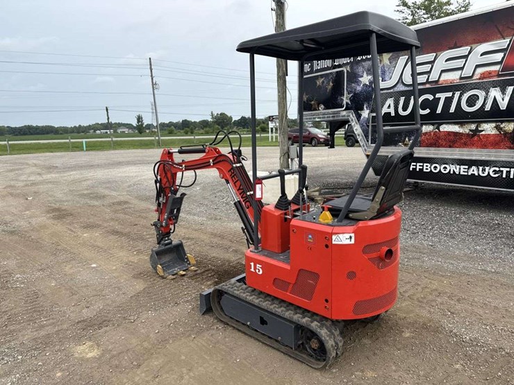 yc-15-mini-excavator-image-2