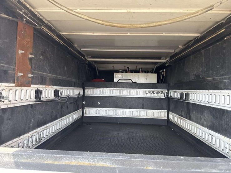 2019-ford-f550-image-17