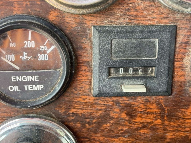 1998-peterbilt-379-image-68