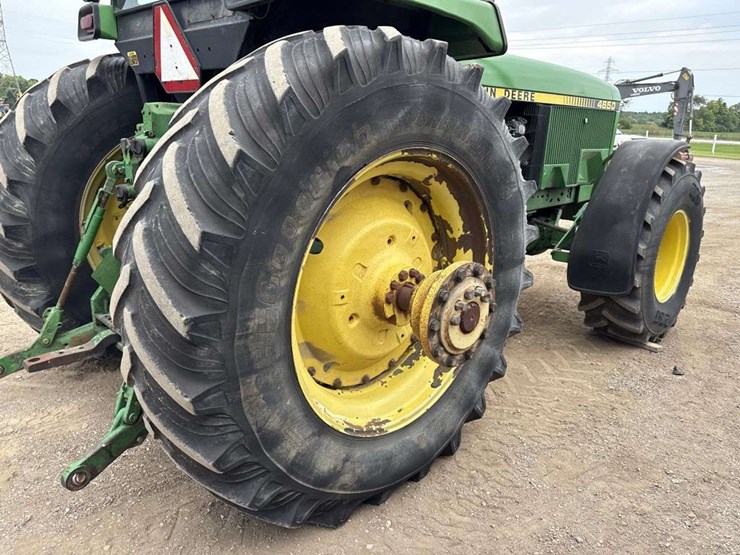 john-deere-4650-image-10