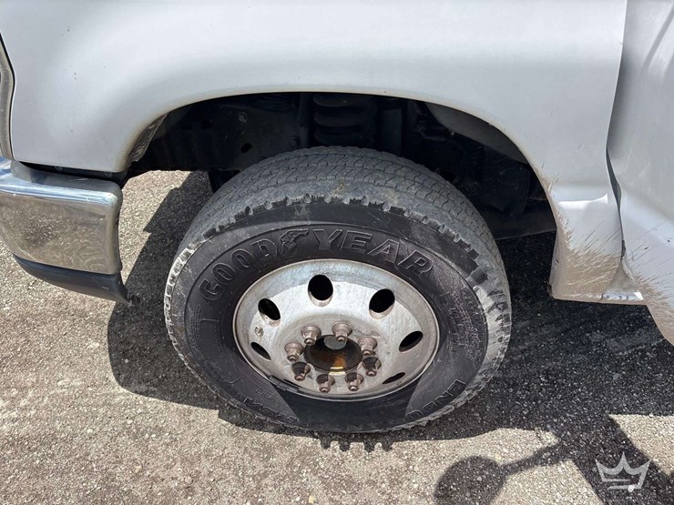 2017-ford-e450-image-18