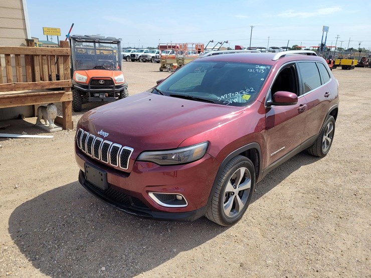 2019-jeep-cherokee-limited-image-1