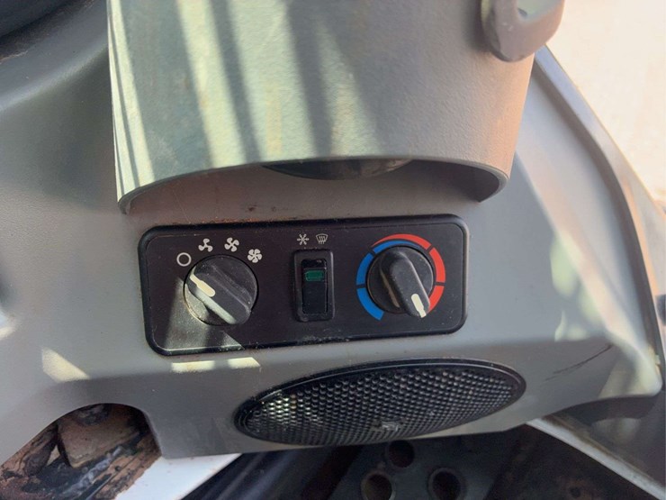 bobcat-s650-image-25