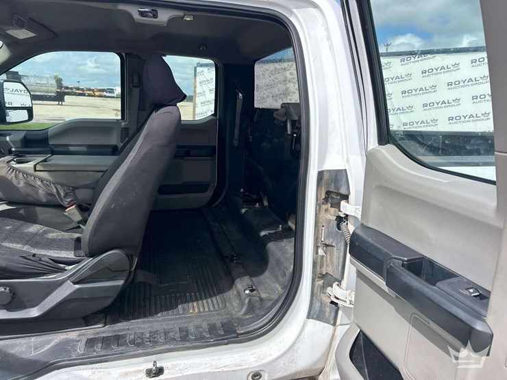 2019-ford-f250-image-17