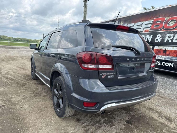 2018-dodge-journey-image-2