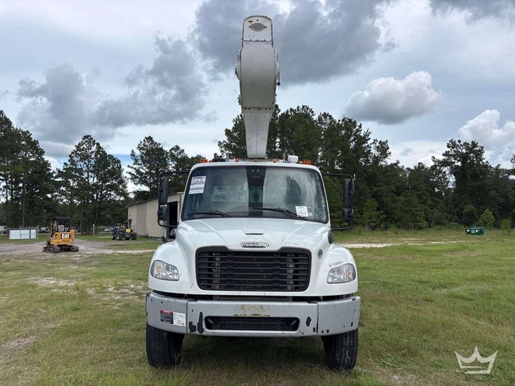 2020-freightliner-m2-106-image-68