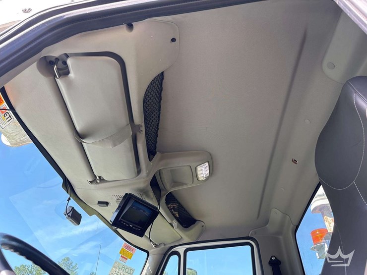 2019-international-workstar-7300-image-53