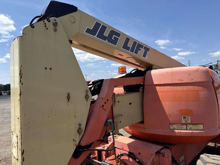 2007-jlg-600a-image-12