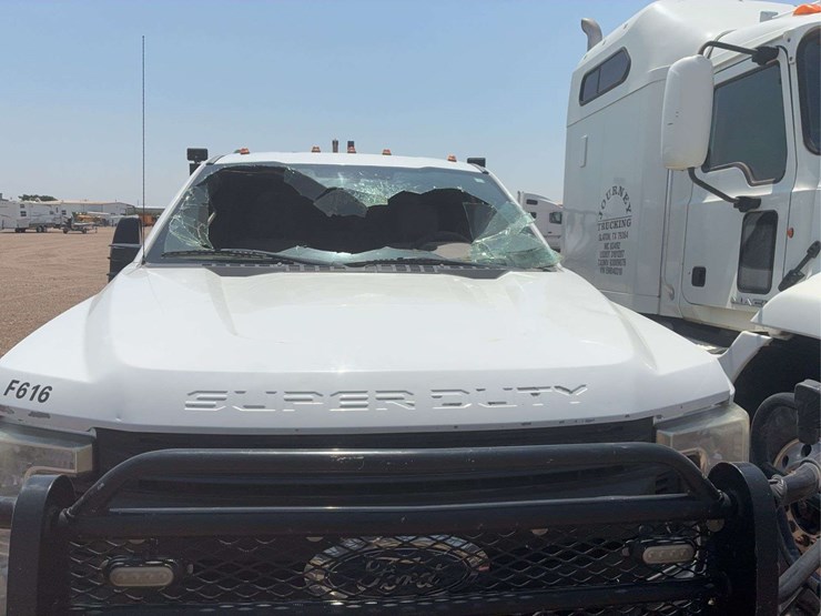 2017-ford-f550-image-29