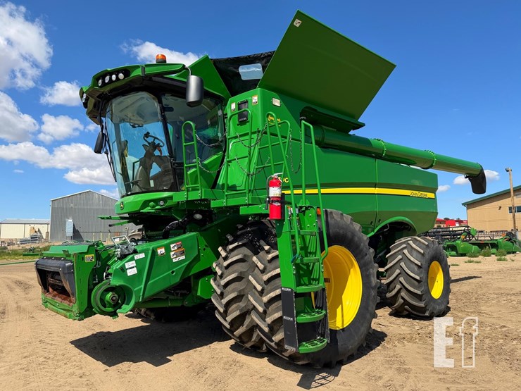 2020-john-deere-s790-image-2