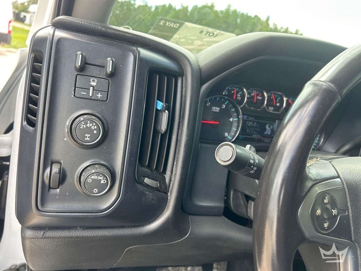2024-chevrolet-silverado-6500hd-image-20