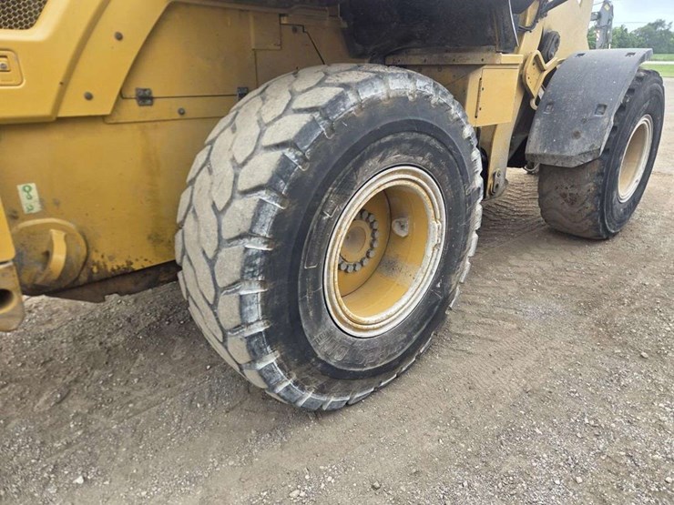 caterpillar-930k-image-7