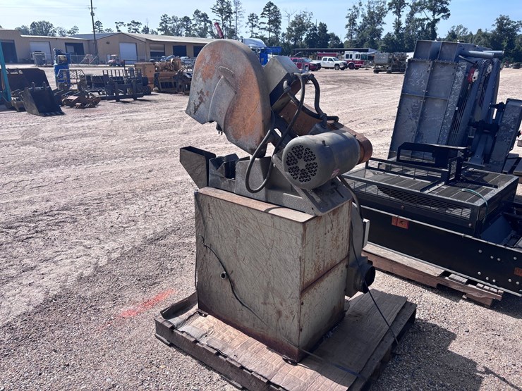 #3455-•-cat-chop-saw-image-4