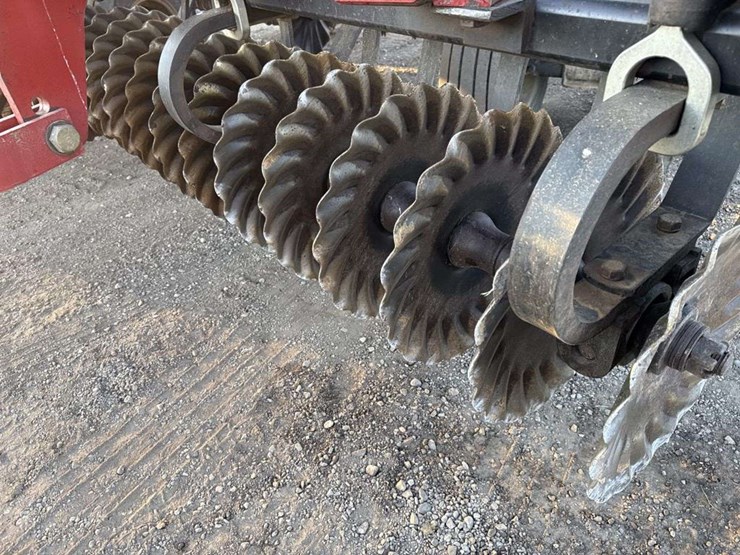 case-ih-330-image-7
