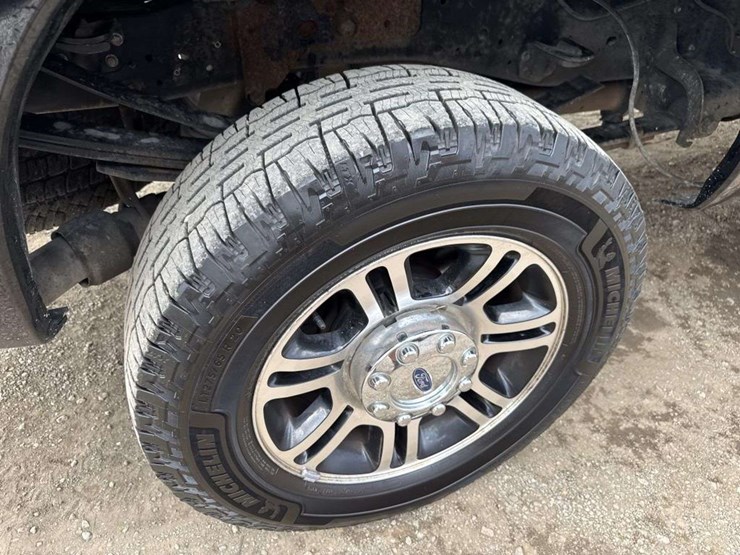 2016-ford-f350-image-22