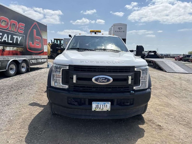 2019-ford-f550-image-7