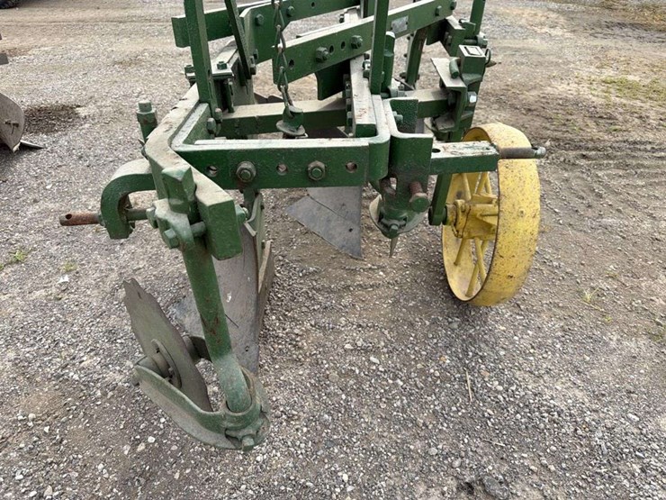 john-deere-813-image-4
