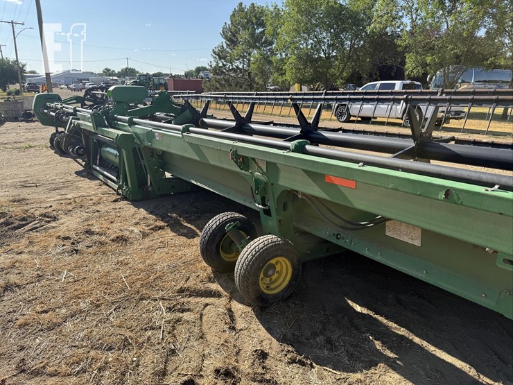 2010-john-deere-640d-image-38