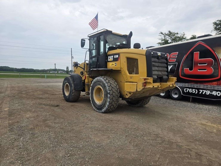 caterpillar-930k-image-2