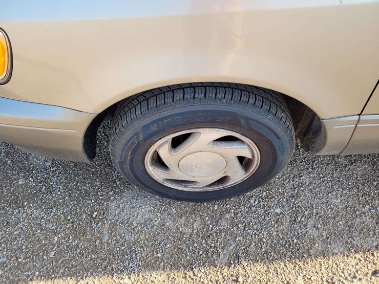 2003-toyota-sienna-image-13
