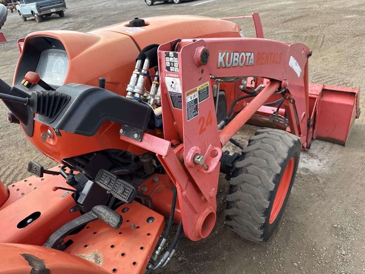 kubota-l3301d-image-15