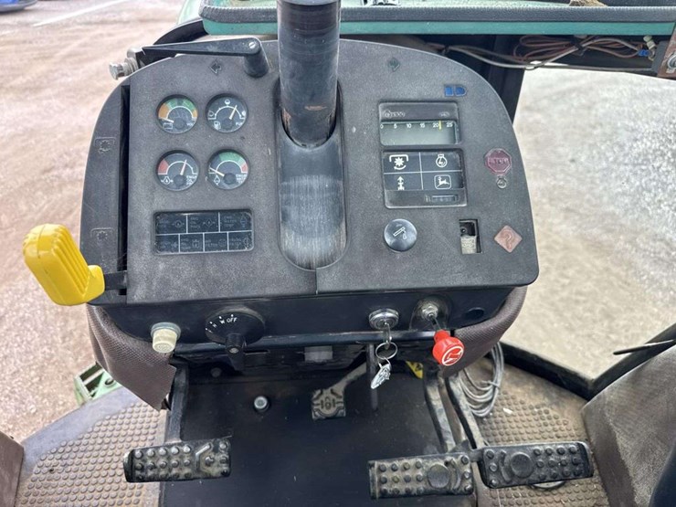 john-deere-4650-image-23