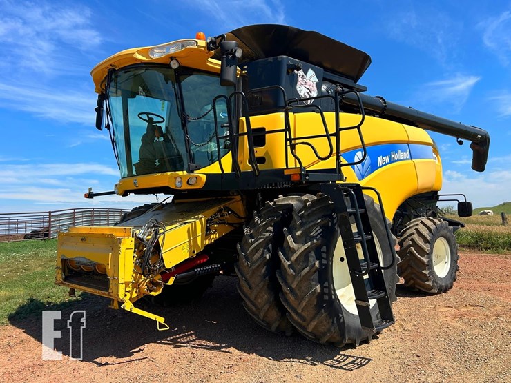 2013-new-holland-cx8080-image-1