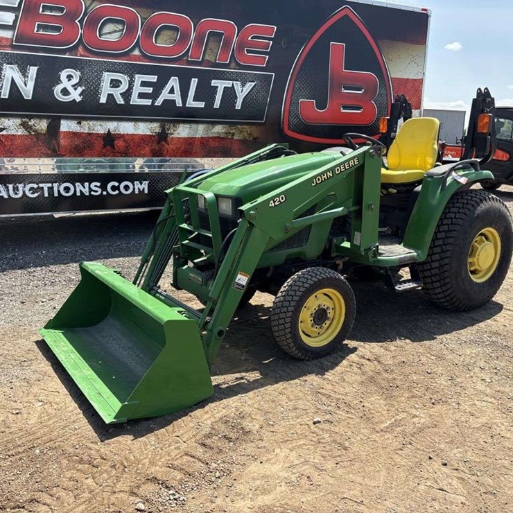 JOHN DEERE 4210