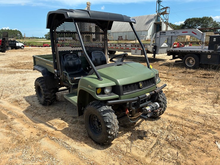 john-deere-gator-image-1
