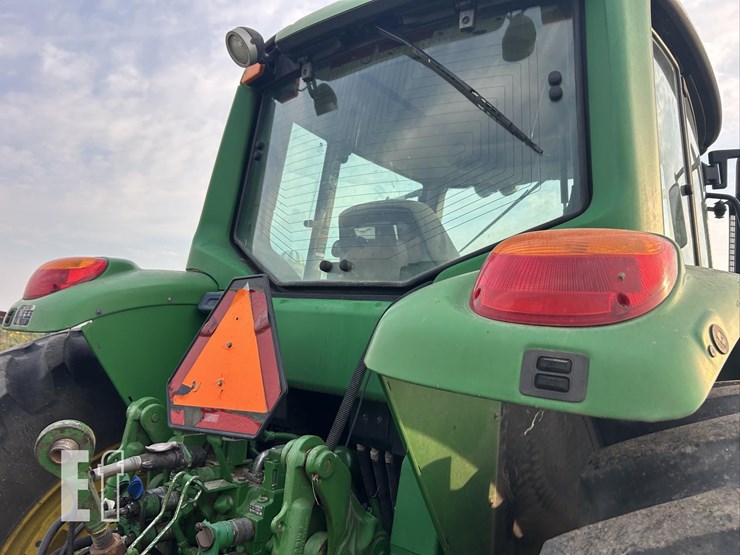 2008-john-deere-7230-premium-image-13