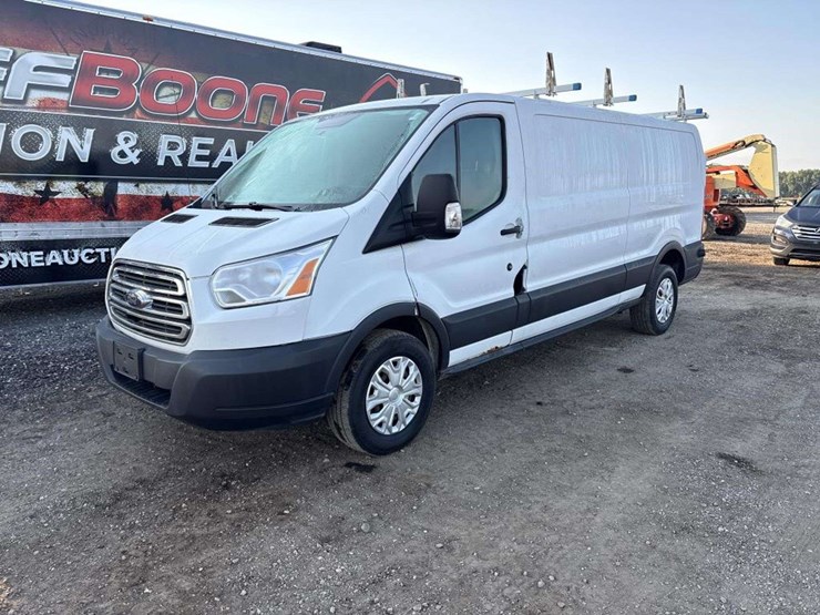 2015-ford-transit-image-1