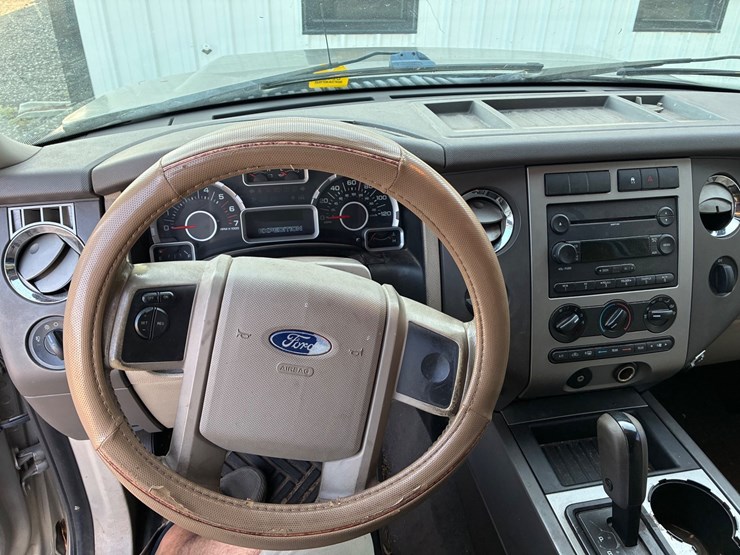 2008-ford-expedition-image-10