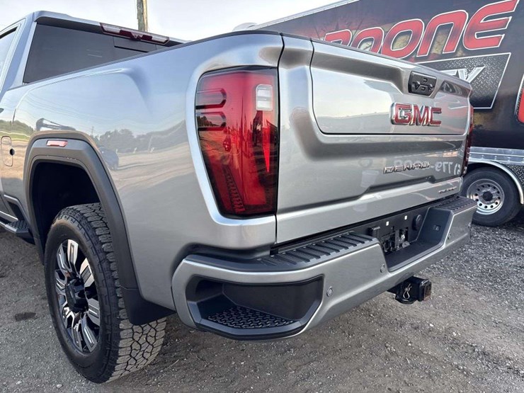 2026-gmc-sierra-2500-image-15
